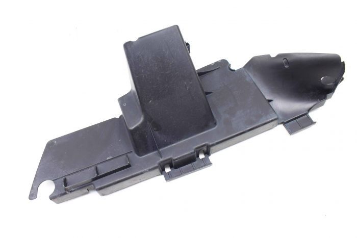 Audi Q7 Radyatör Havalandırma Bakaliti SOL -OEM 7L6121333D