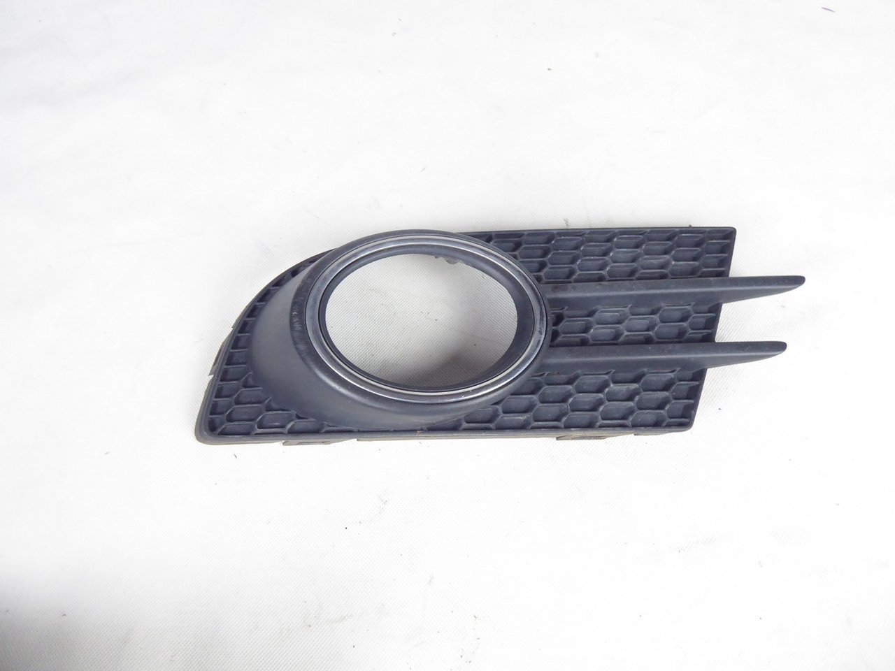 VW Tiguan 2012-2016 Ön Tampon Sis Bakaliti Sol (Kromlu) İTHAL 5N0853665H